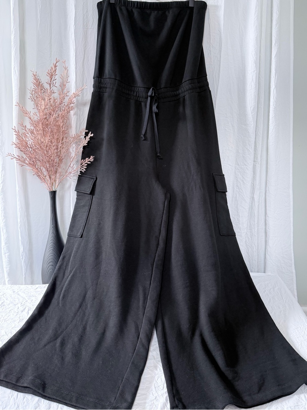 American Eagle Black Tube Top Baggy Wide-Leg Cargo Jumpsuit Pants